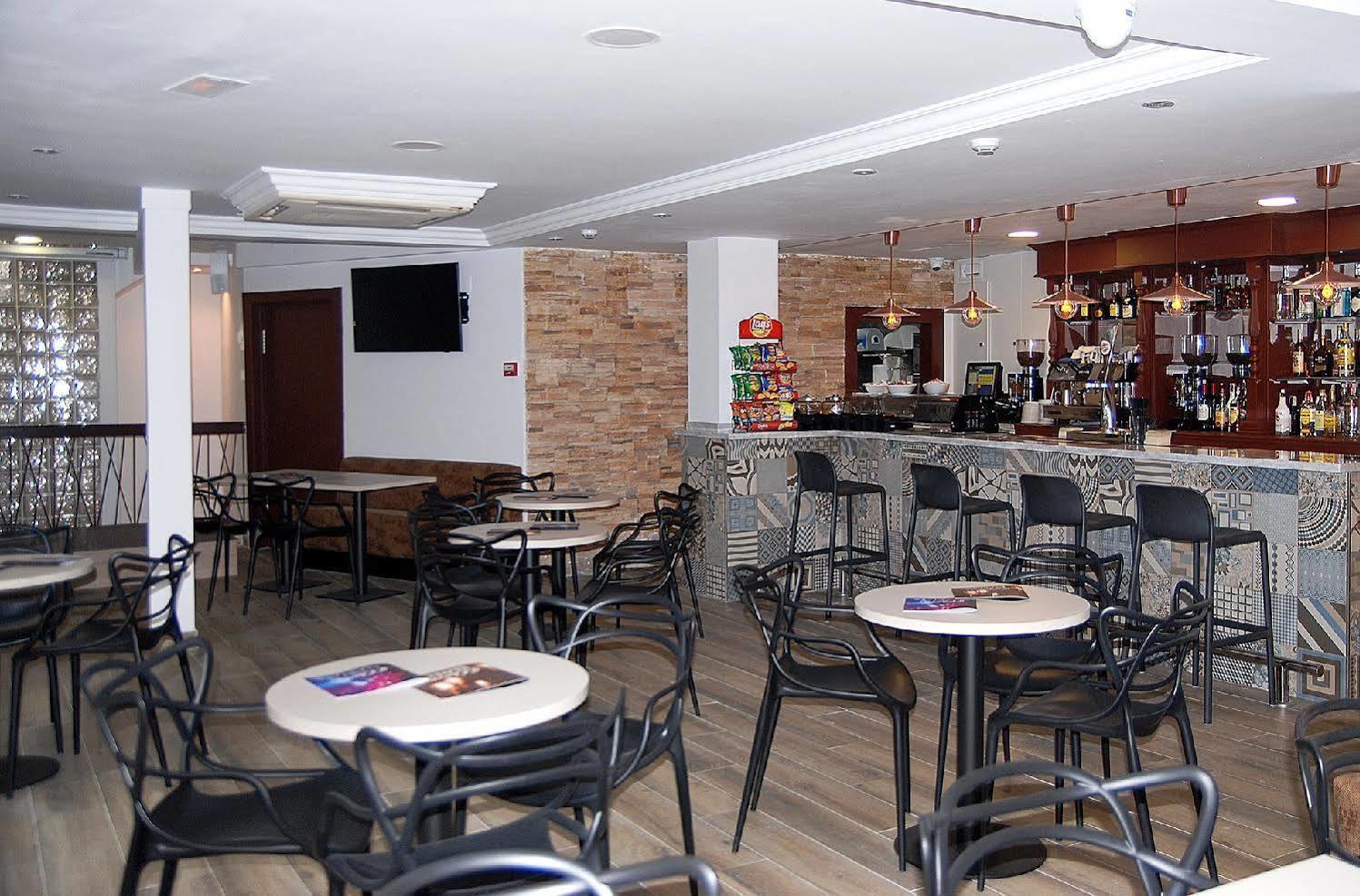 Hotel Queens - Adults Only Benidorm Exterior foto